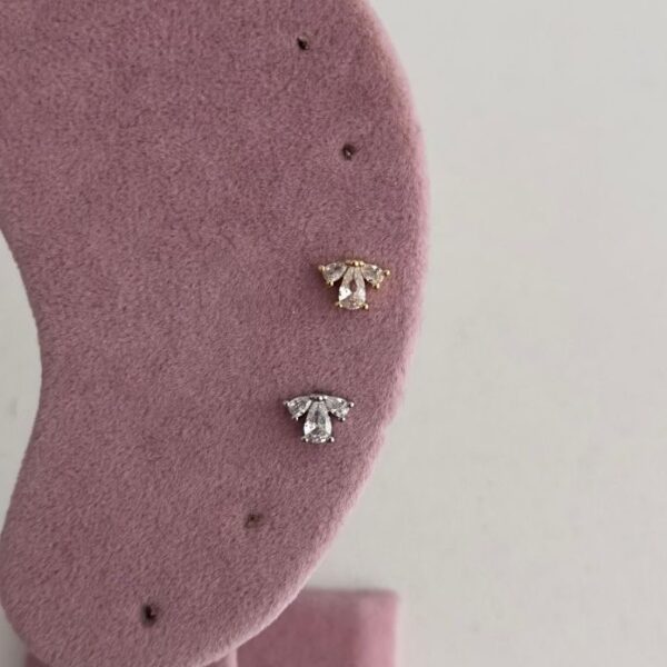 Çelik Kanat Melek Tragus Piercing (Arkası Düz)