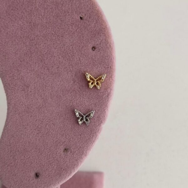 Çelik Kelebek Tragus Piercing (Arkası Düz)