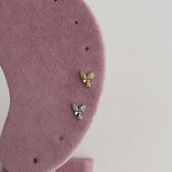 Çelik Kelebek Tragus Piercing (Arkası Düz)