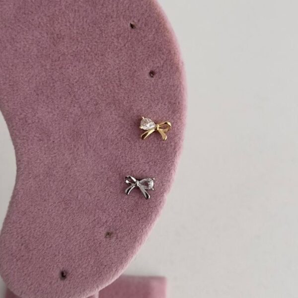 Çelik Kurdele Tragus Piercing (Arkası Düz)