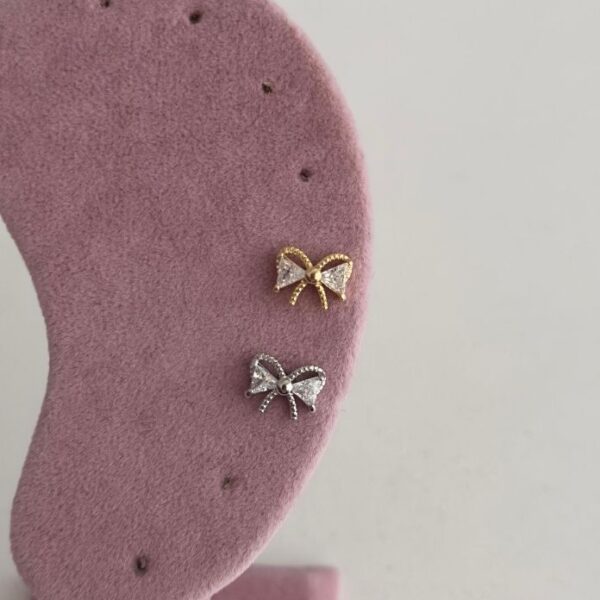 Çelik Kurdele Tragus Piercing (Arkası Düz)