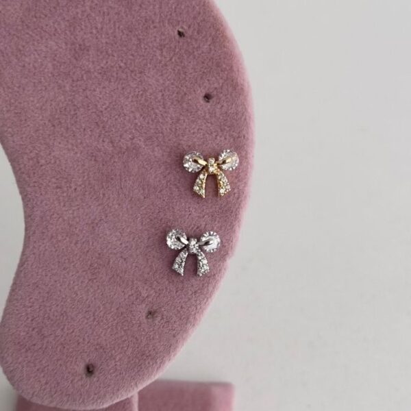 Çelik Kurdele Tragus Piercing (Arkası Düz)