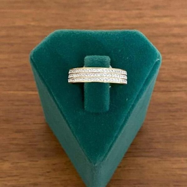 Çelik Numaralı 3 Sıra Taşlı Gold Yüzük