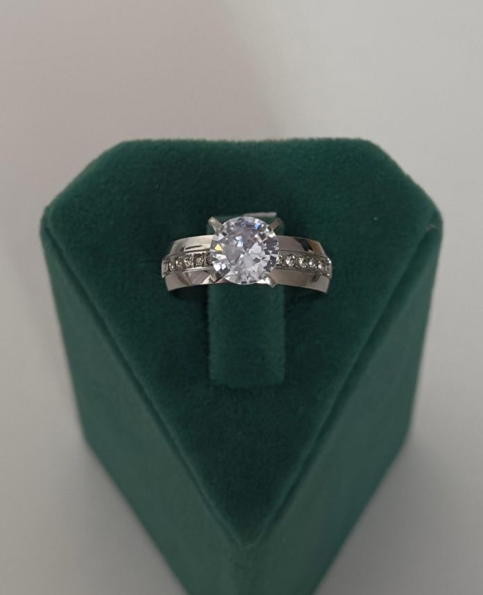 CYUAYARLAMALITEKTASINCESUYOLU1S-1.jpg Çelik Numaralı Tektaş Suyolu Yüzük - Görsel 1