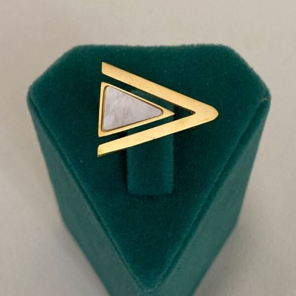 Çelik Ayarlamalı Üçgen Sedef Yüzük