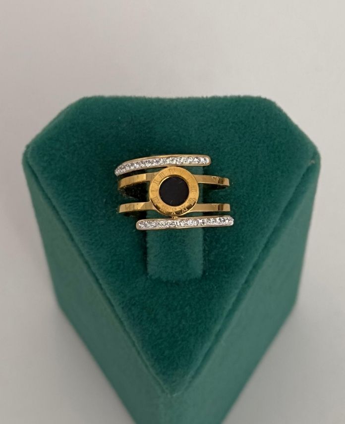 CYUAYARLAMALIYUVARLAKSIYAHTASLIG-1.jpg Çelik Ayarlamalı Yuvarlak Siyah Taşlı Yüzük - Görsel 1