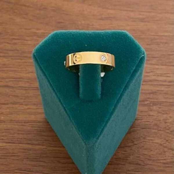 Çelik Numaralı Crt Taşlı Yüzük