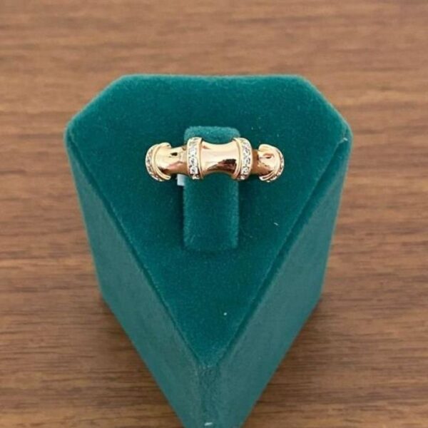 Xuping Numaralı Kaburga Taşlı Yüzük