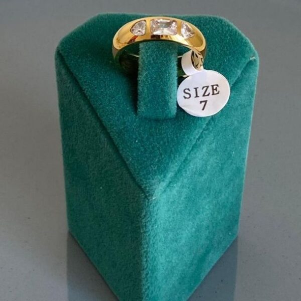 Çelik Numaralı 2 Kalp 1 Kare Taş Yüzük