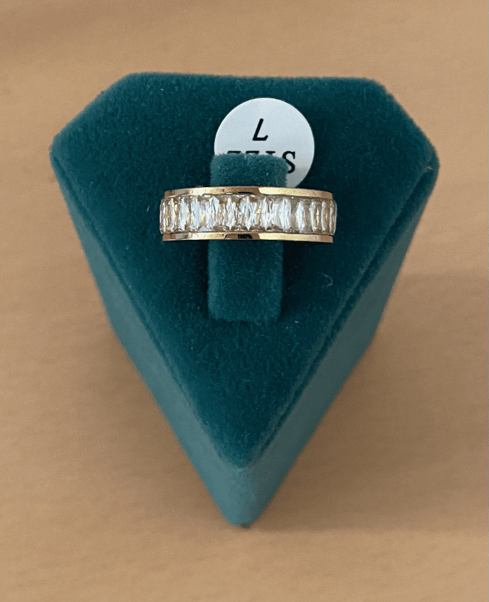 CYUNUMARALIBAGETTASLIG.png Çelik Numaralı Baget Taşlı Yüzük - Görsel 1