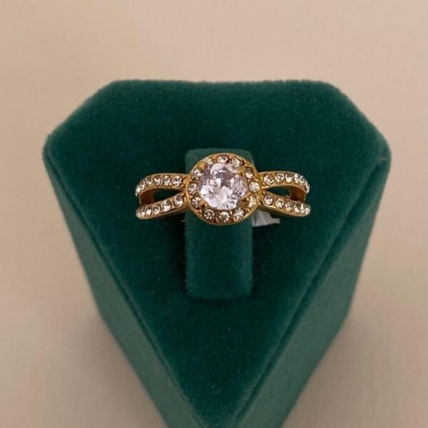 Çelik Numaralı Çapraz Taş Ortası Yuvarlak Taş Yüzük