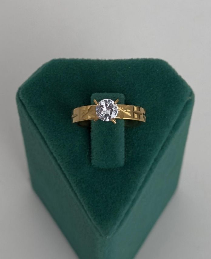 CYUNUMARALICIZGILITEKTASCICEKG-1.jpg Çelik Numaralı Çizgili Tektaş Çiçek Yüzük - Görsel 1