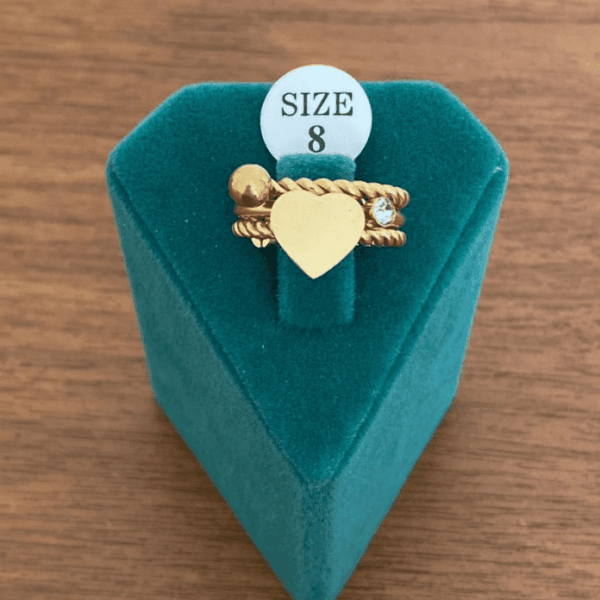 Çelik Numaralı Çoklu Kalpli Yüzük