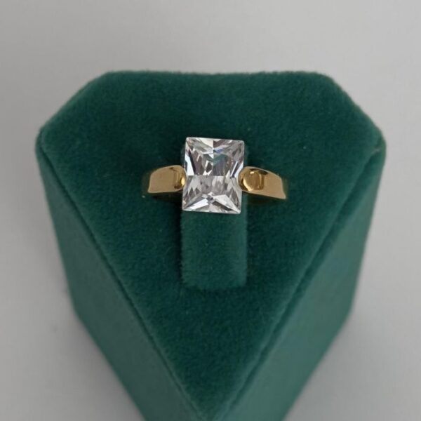 Çelik Numaralı Dikdörtgen Tektaş Yüzük