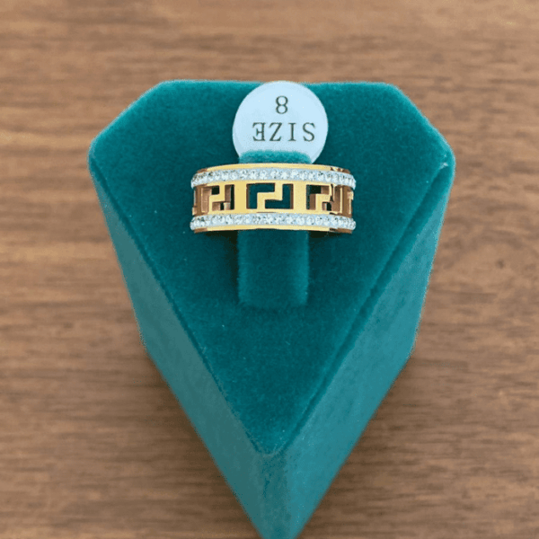 Çelik Numaralı Labirent Taşlı Geniş Yüzük