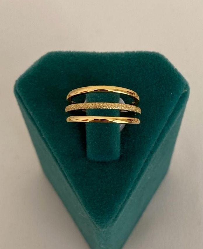 CYUNUMARALISIMLIAJDADUZAJDAG-1.jpg Çelik Numaralı Simli Düz Ajda Yüzük - Görsel 1