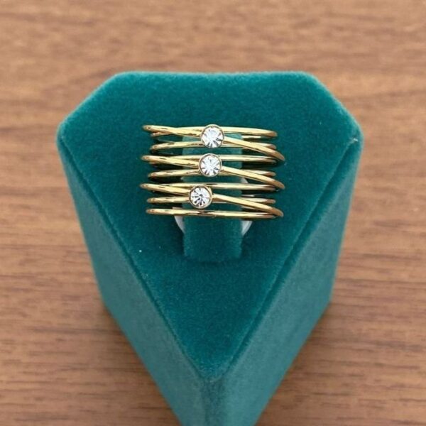 Çelik Numaralı Üç Taşlı Yüzük