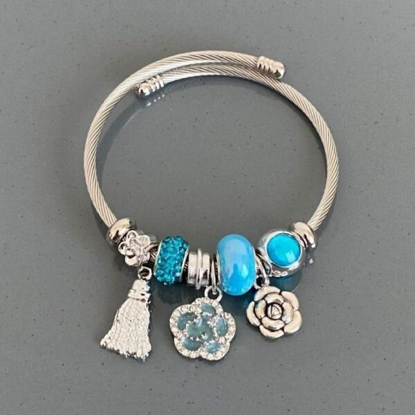 Püskül Çiçek Mavi Pndr