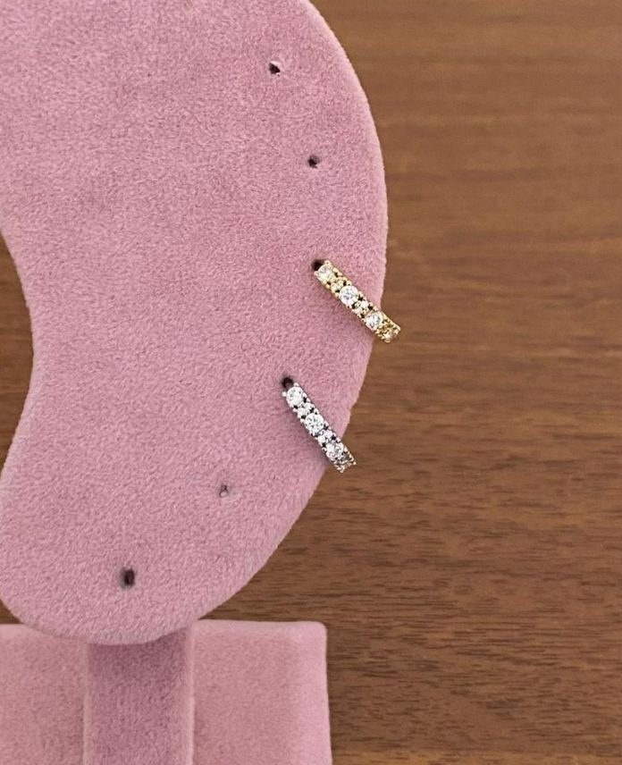 PHESIRALITEKTASG-1.jpg Pirinç Helix Sıralı Tektaş Piercing - Görsel 1