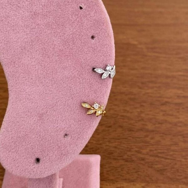 Pirinç Helix Taşlı Yaprak Piercing