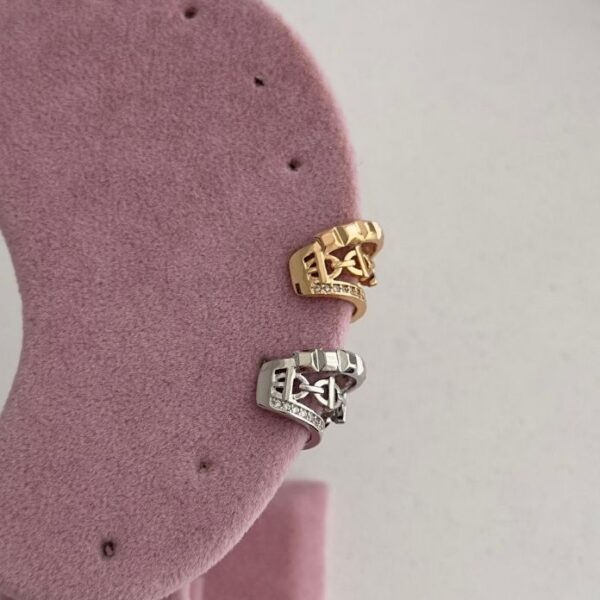 Pirinç Kolakapağıtaşlı Earcuff