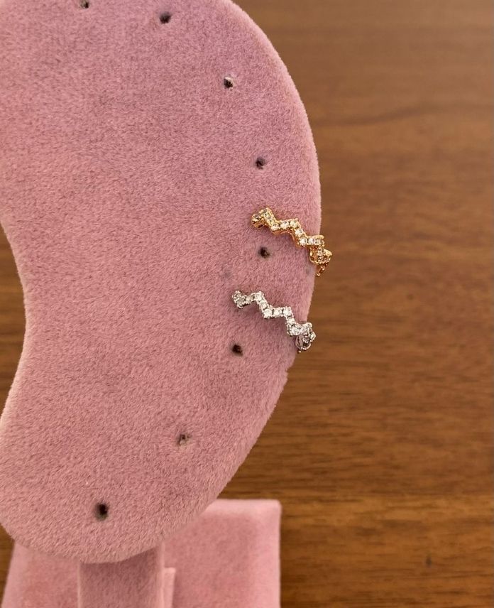 PIEAZIGZAGTASLIG-1.jpg Pirinç Zigzag Taşlı Earcuff - Görsel 1