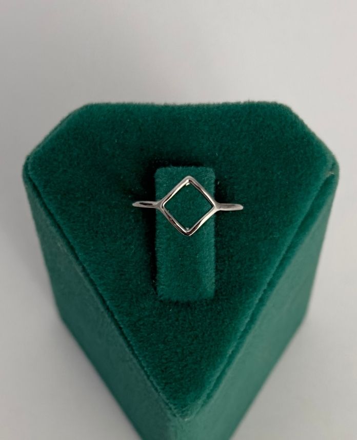 PYUAYARLANABILIRBAKLAVADESENDUZS-1.jpg Pirinç Baklava Desen Ayarlanabilir Yüzük - Görsel 1