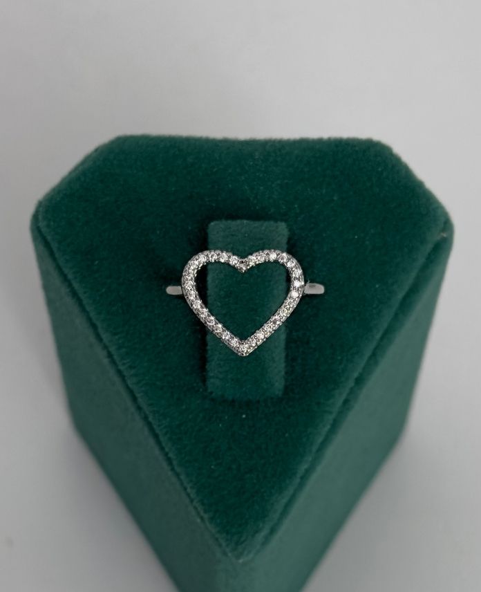 PYUAYARLANABILIRBUYUKKALPORTASIBOSTEKSIRATASLIS-1.jpg Pirinç Kalp Taşlı Ayarlanabilir Yüzük - Görsel 1