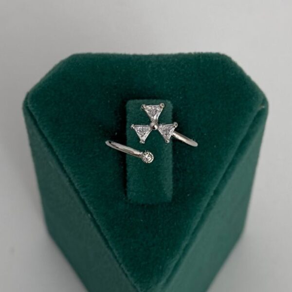 Pirinç Üçgen Taşlı Ayrık Ayarlanabilir Yüzük