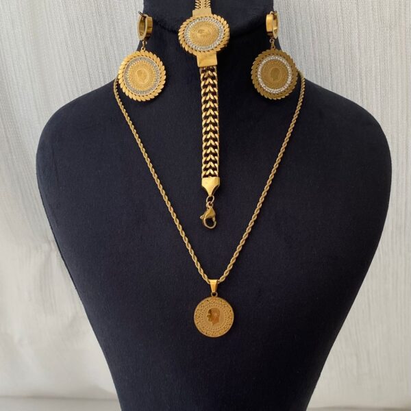 Çelik Çeyrekli Set