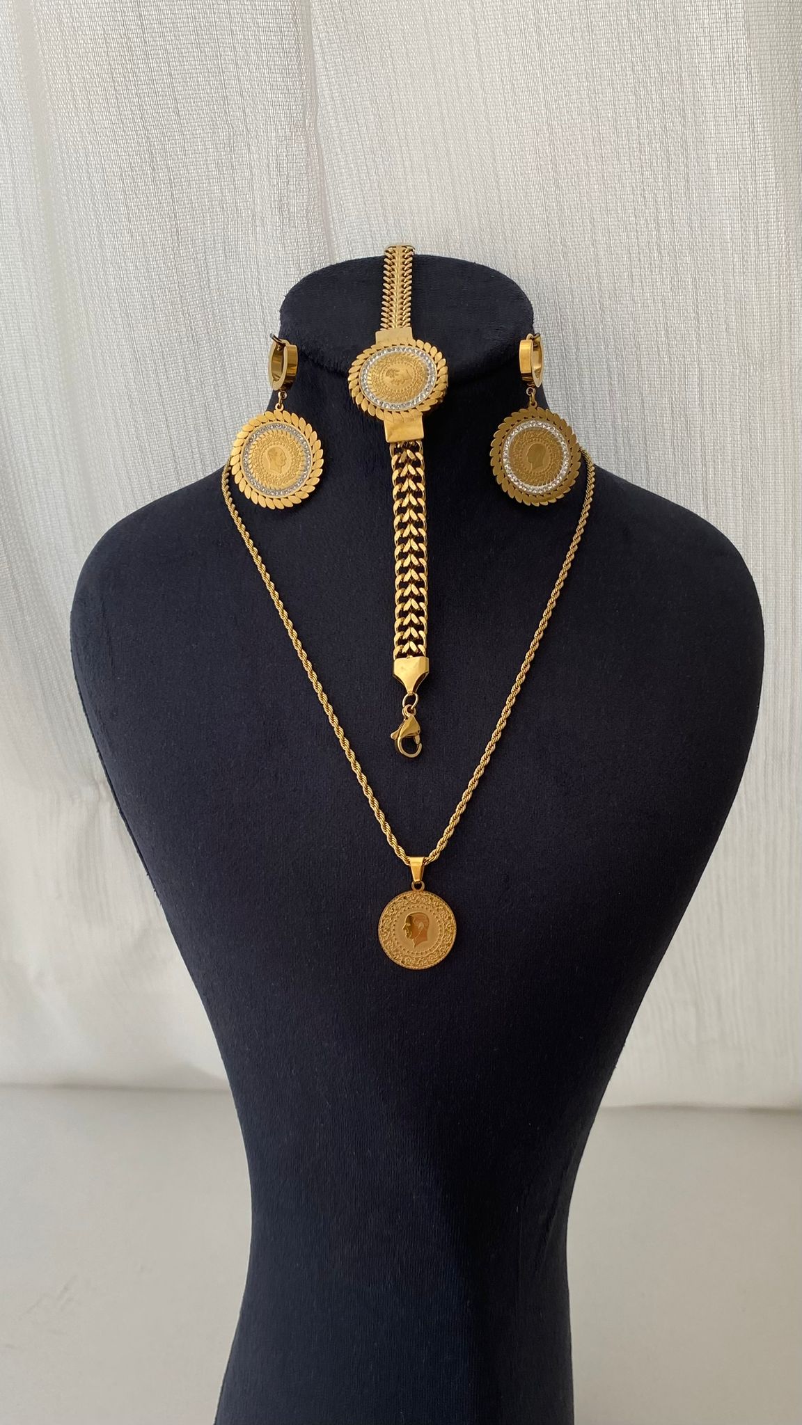 WhatsApp-Image-2023-10-14-at-20.10.34-2.jpeg Çelik Çeyrekli Set - Görsel 1