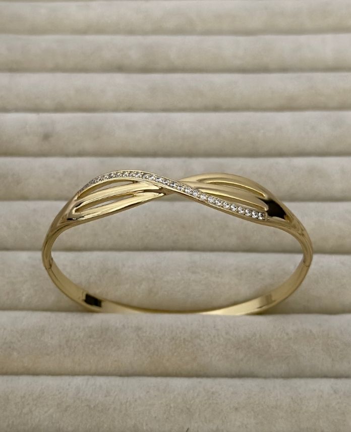 XKECAPRAZBIRTARAFITASLI1G-1.jpg Xuping Çapraz Bir Tarafı Taşlı Kelepçe - Görsel 1