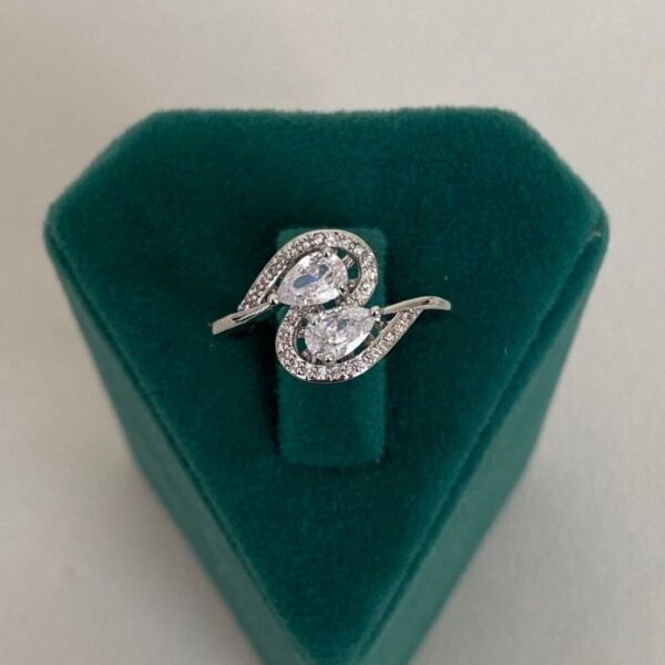 Xuping Numaralı 2 Damla Taş Yüzük