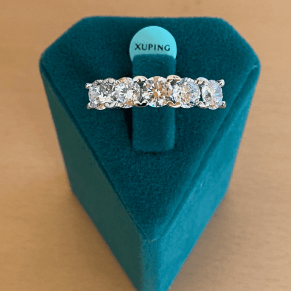 Xuping Numaralı Beştaş Yüzük