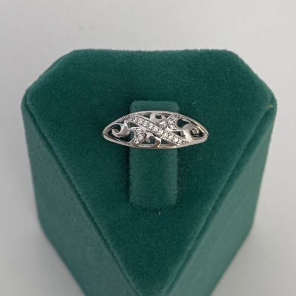 Xuping Numaralı Bombe Farklı Desen Yüzük