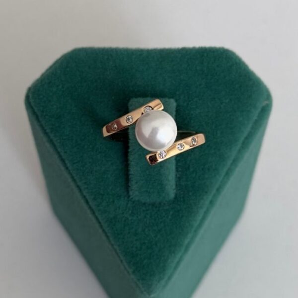 Xuping Numaralı Büyük İnci Çapraz Yüzük