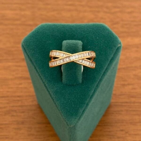 Xuping Numaralı Çapraz Yüzük