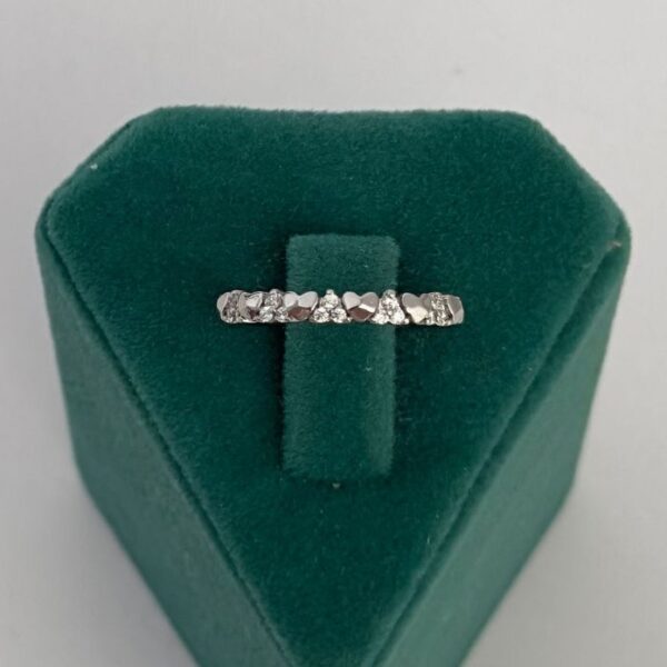 Xuping Numaralı İnce Kalp Bombe Yüzük