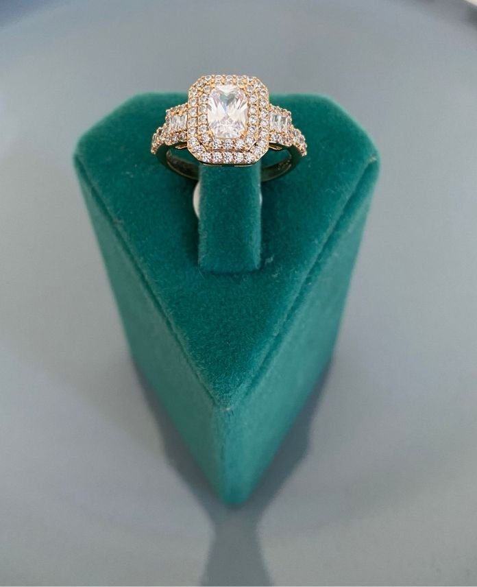 XYUNUMARALIKALINKENARTASLIBAGETR-1.jpg Xuping Numaralı Kalın Kenar Baget Yüzük - Görsel 1