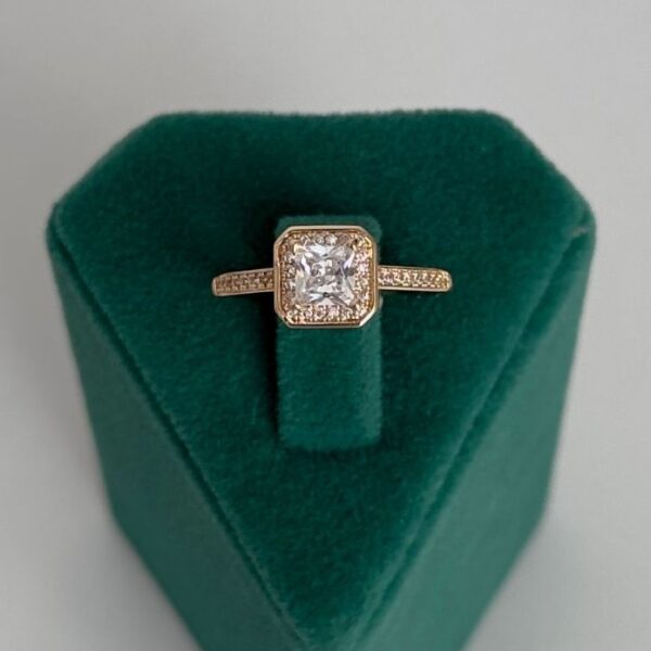 Xuping Numaralı Kare Baget Yüzük