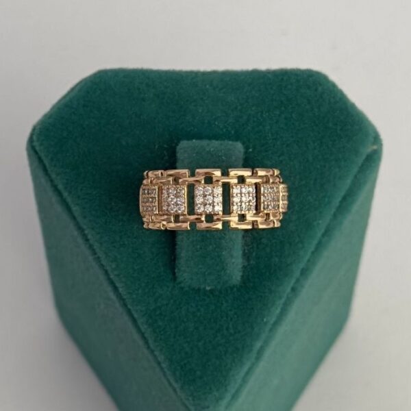 Xuping Numaralı Kare Boşluklu Taşlı Yüzük