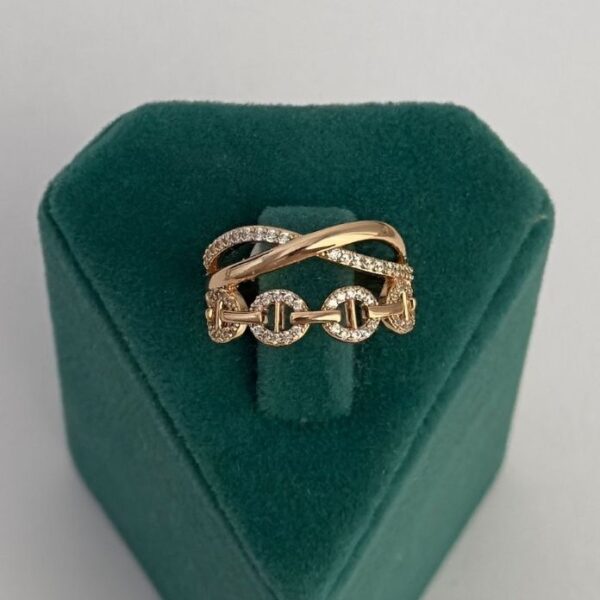 Xuping Numaralı Kola Kapağı Çapraz Taşlı Yüzük