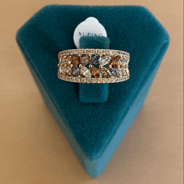 Xuping Numaralı Renkli Taşlı Geniş Yüzük