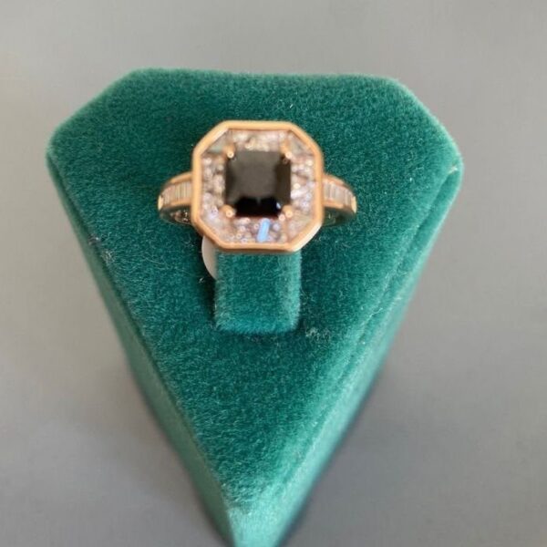 Xuping Numaralı Siyah Taşlı Yüzük