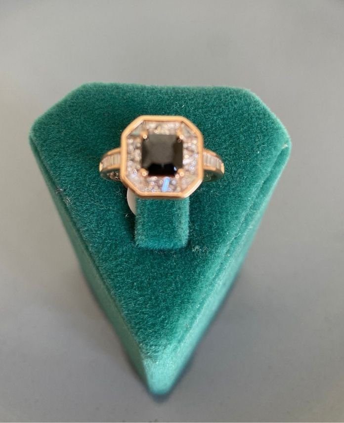 XYUNUMARALISIYAHTASLISEKIZGENR-1.jpg Xuping Numaralı Siyah Taşlı Yüzük - Görsel 1