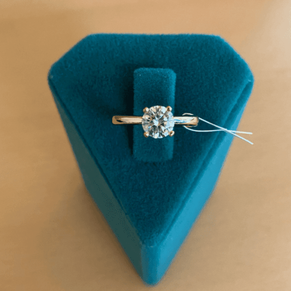 Xupıng Numaralı Tektaş Düz Yüzük