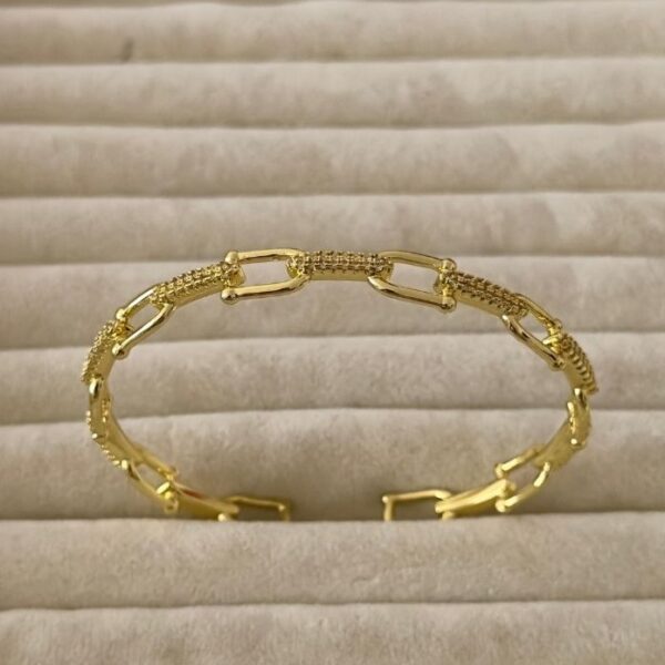 Zirkon Tffny Taşlı Kelepçe