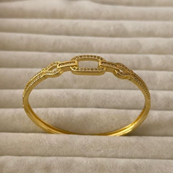 Zirkon Zincir Model Taşlı Kelepçe